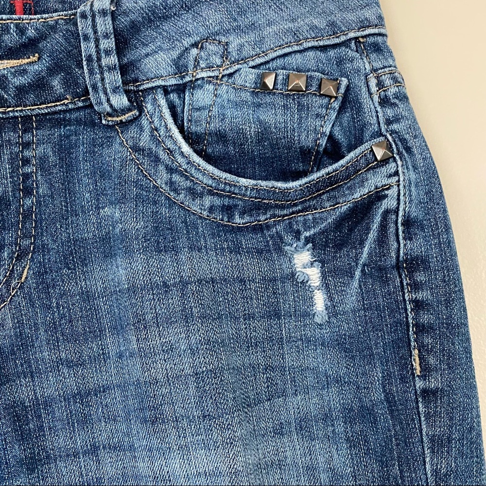 Elle Distressed Medium Wash Crop Jeans - Picture 10 of 16